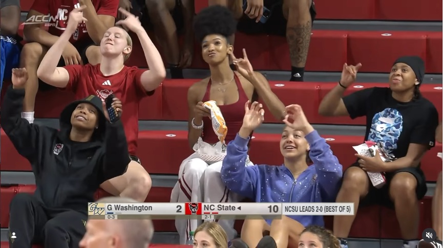 Pack on Pack: WBB Shows Up for Volleyball’s Sweep Weekend